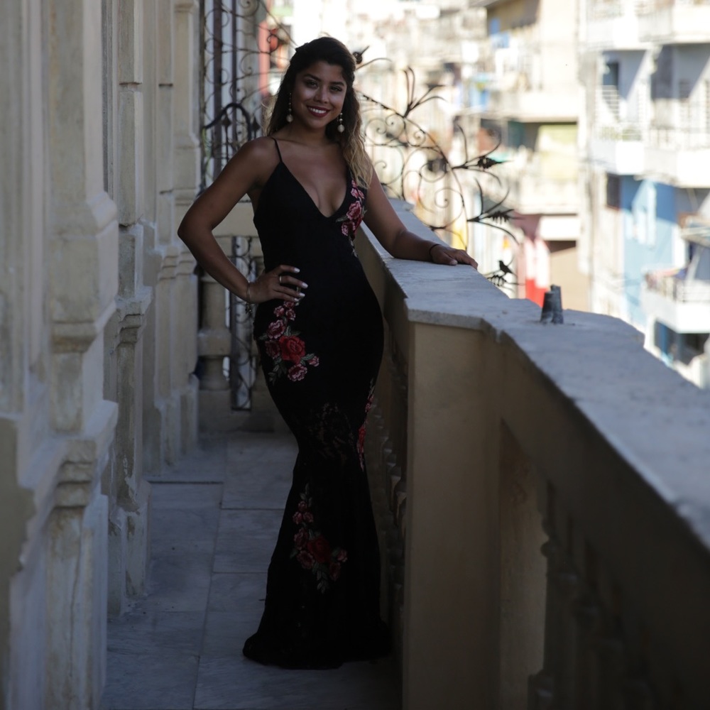 Missguided Peace +Love Embroidered Lace Maxi dress - Picture 3 of 4